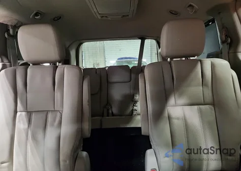 2011 Chrysler Town & Country Touring L from USA, damaged, VIN 2A4RR8DG6BR617196